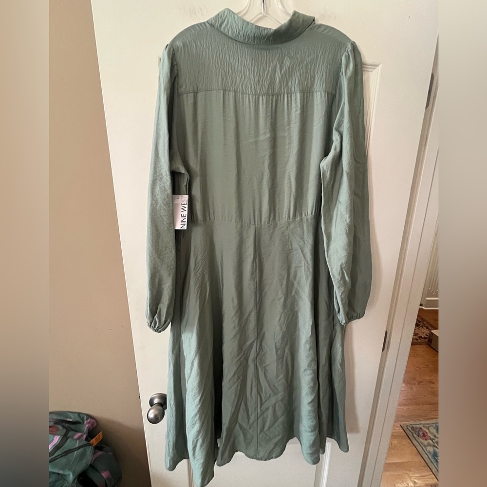 New! Nine West Button-Front Sage Green Long Shirt Dress Women’s Size Large - Picture 8 of 16